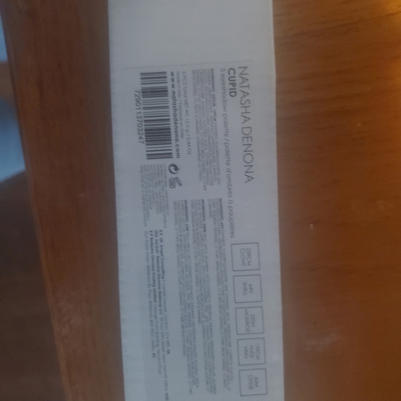 Makeup bundle - Picture 2 of 7